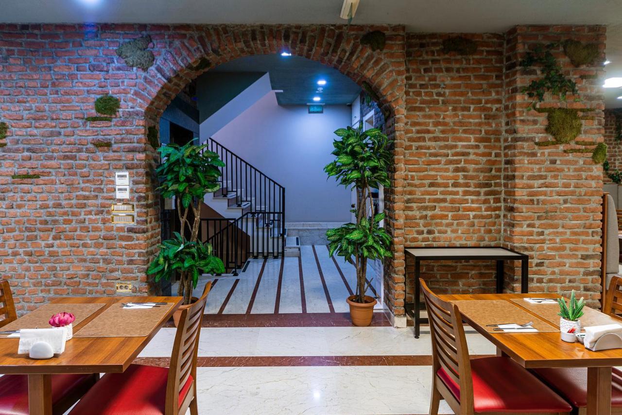 Aprilis Hotel - Special Category Стамбул Экстерьер фото